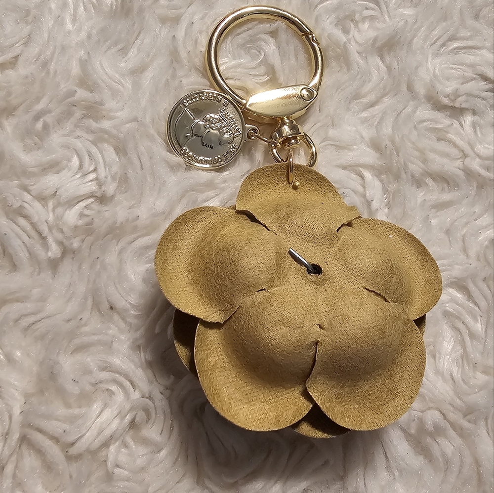 Gold Camila Rose Keychain Purse Charm NWOT - Picture 5 of 6